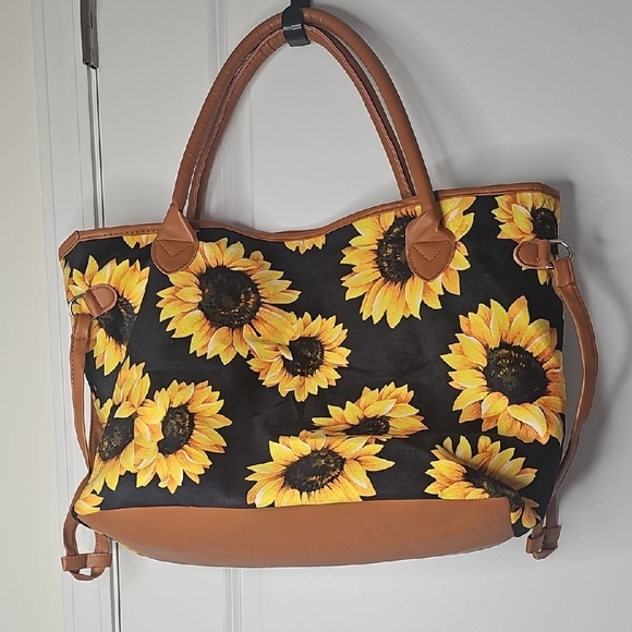 Sunflower Print Tote Bag - Picture 2 of 9